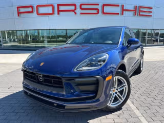 2026 Porsche Macan -'s photo