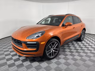 2025 Porsche Macan's photo