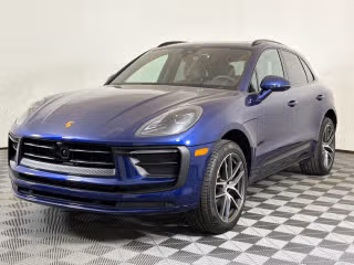 2025 Porsche Macan's photo
