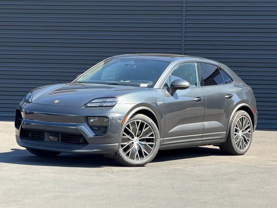 2026 Porsche Macan