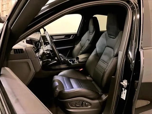2025 Porsche Cayenne Coup S E-Hybrid - Photo 38