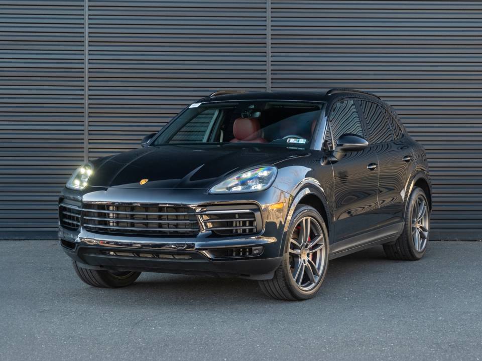 2022 Porsche Cayenne Platinum Edition