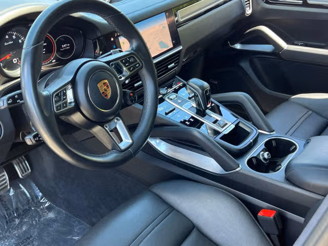 2022 Porsche Cayenne Coup Turbo - Photo 26
