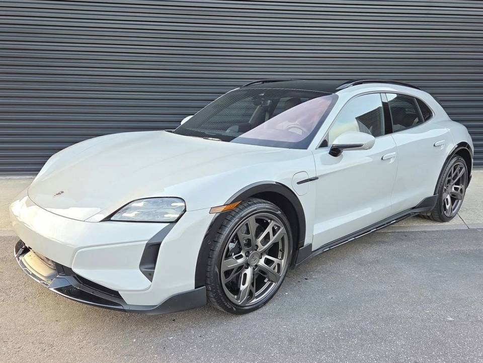 2025 Porsche Taycan
