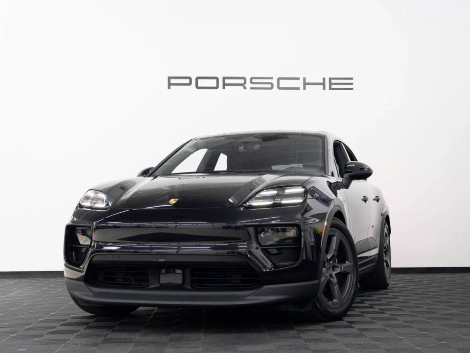 2025 Porsche Macan 4 Electric