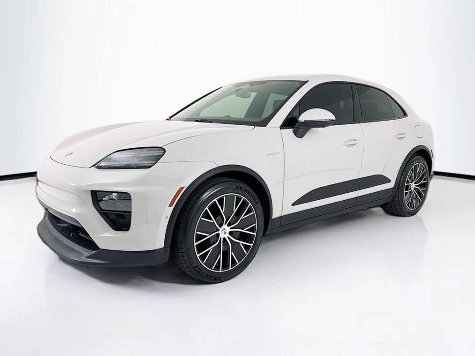 2026 Porsche Macan