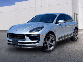 2024 Porsche Macan T's photo