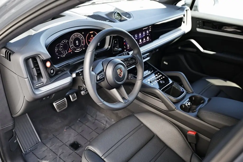 2026 Porsche Cayenne Coup S - Photo 32