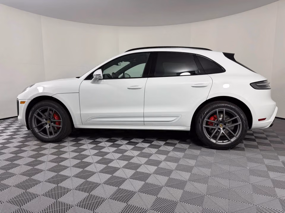 2026 Porsche Macan S - Photo 11