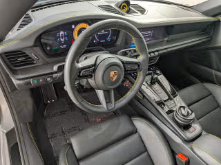 2026 Porsche 911 GTS - Photo 25