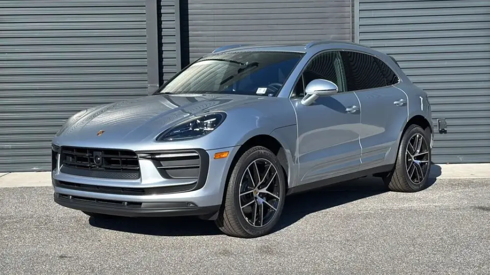 2026 Porsche Macan - Photo 7