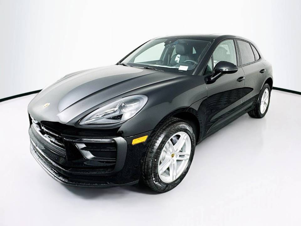 2025 Porsche Macan T