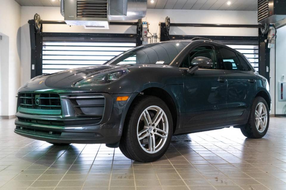 2025 Porsche Macan