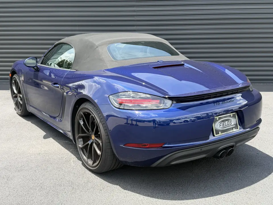 2024 Porsche 718 23