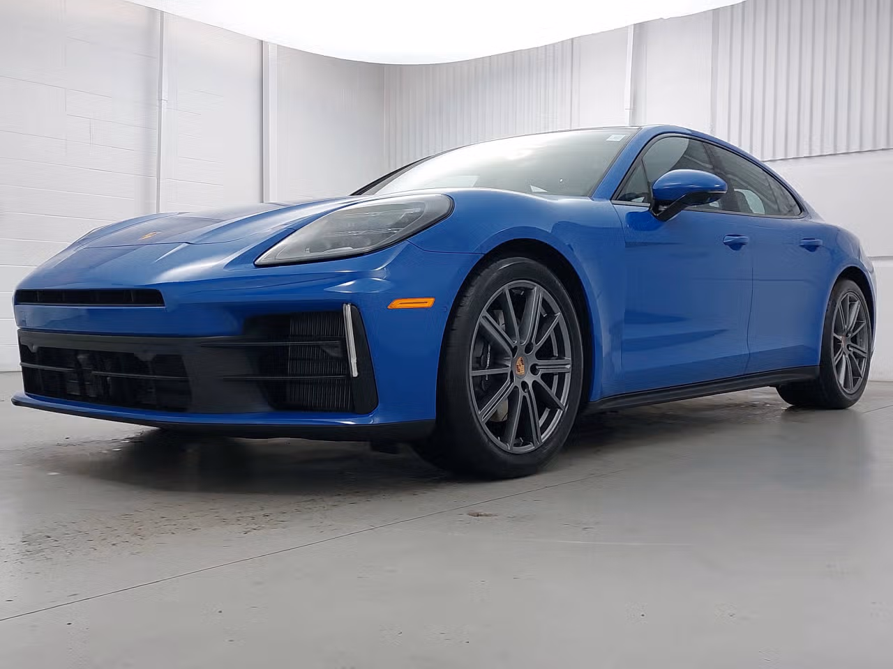 2026 Porsche Panamera Base