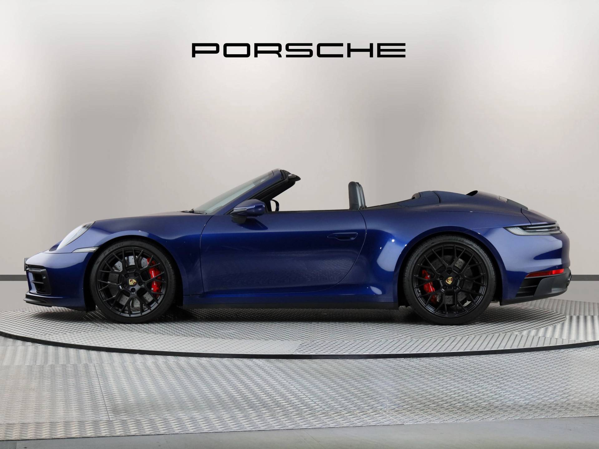 911 Carrera 4 GTS Cabriolet, photo 2 of 44