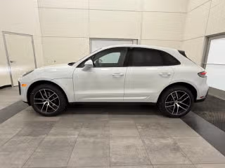 2026 Porsche Macan Base - Photo 9