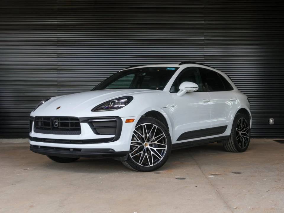 2026 Porsche Macan