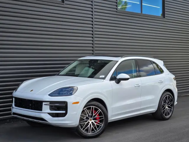2026 Porsche Cayenne S - Photo 6