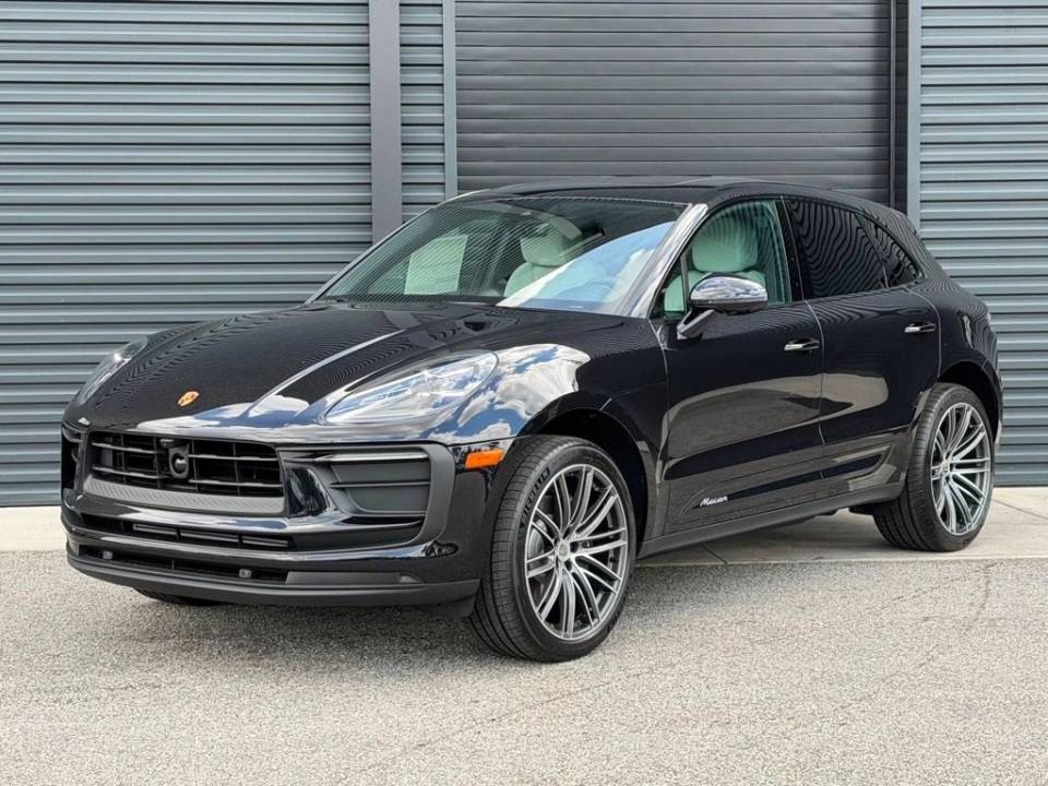 2026 Porsche Macan