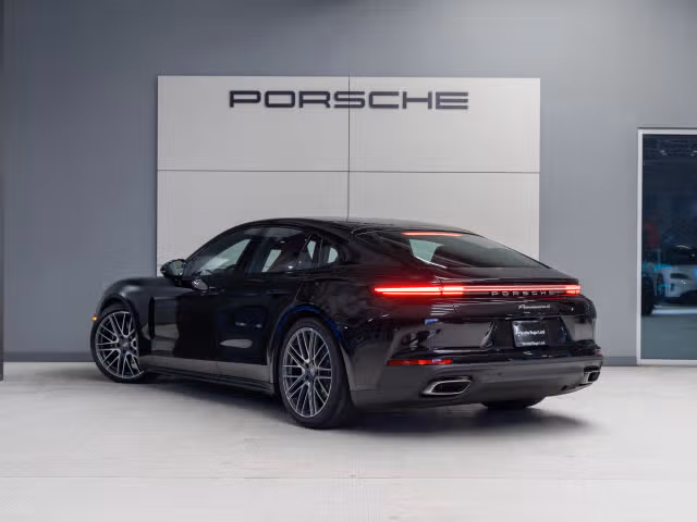 2026 Porsche Panamera Base - Photo 18