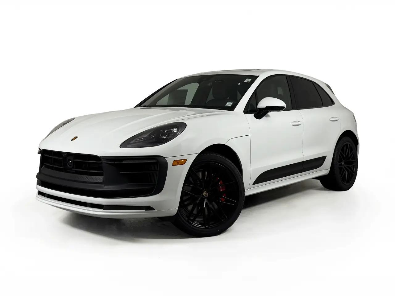 2026 Porsche Macan GTS - Photo 8