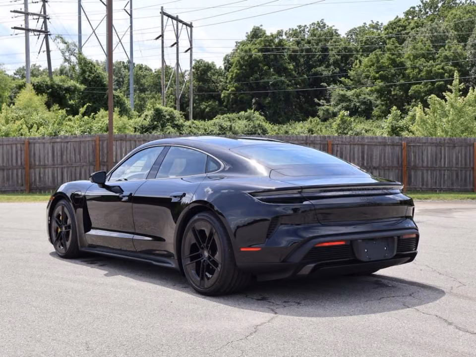 2026 Porsche Taycan Turbo S - Photo 19