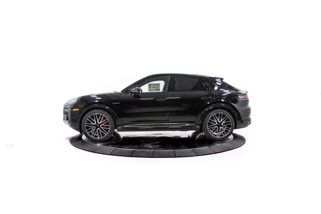 2026 Porsche Cayenne Coup Turbo E-Hybrid - Photo 14