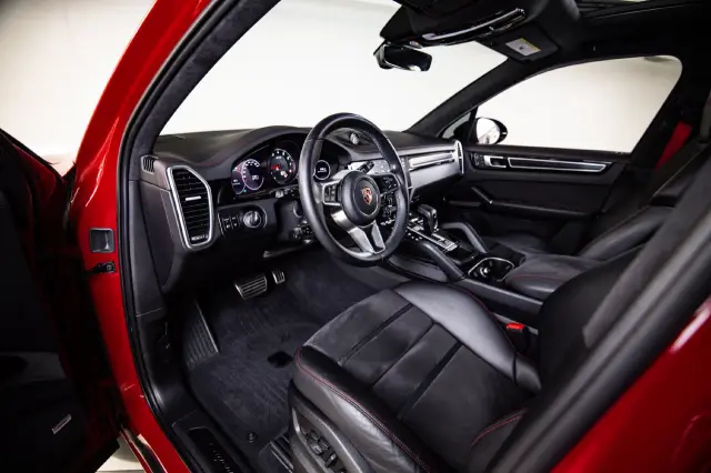 2022 Porsche Cayenne GTS, photo 30