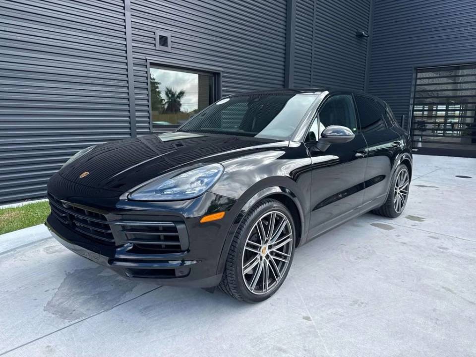 2023 Porsche Cayenne S