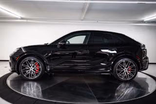 2024 Porsche Macan Turbo, photo 9