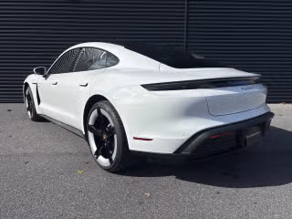 2026 Porsche Taycan Base - Photo 17
