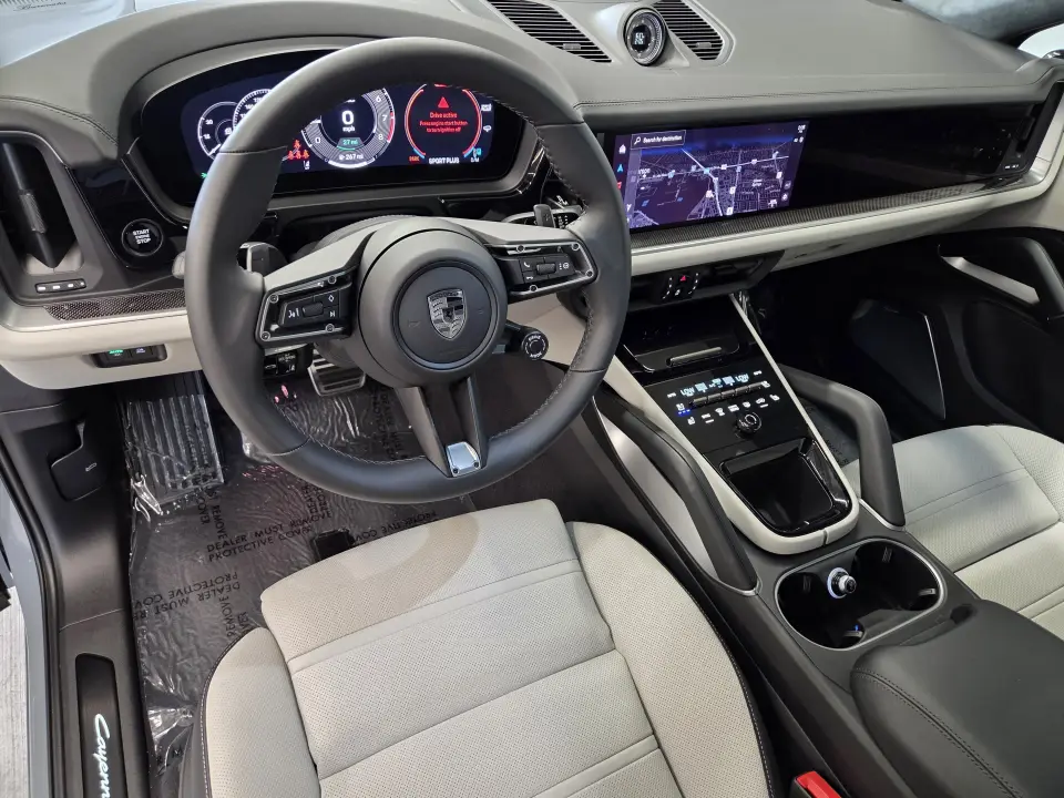 2026 Porsche Cayenne Coup Turbo E-Hybrid - Photo 31