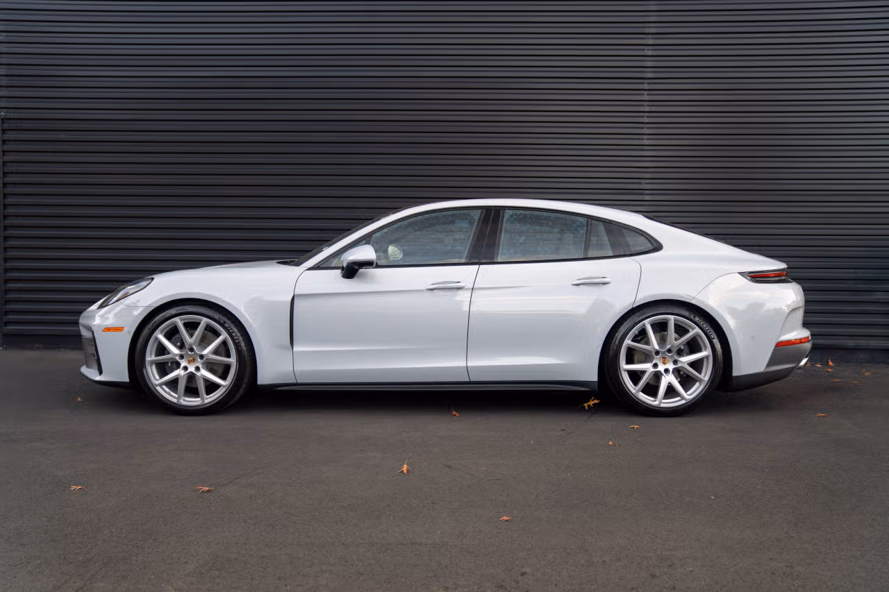2026 Porsche Panamera Base - Photo 12