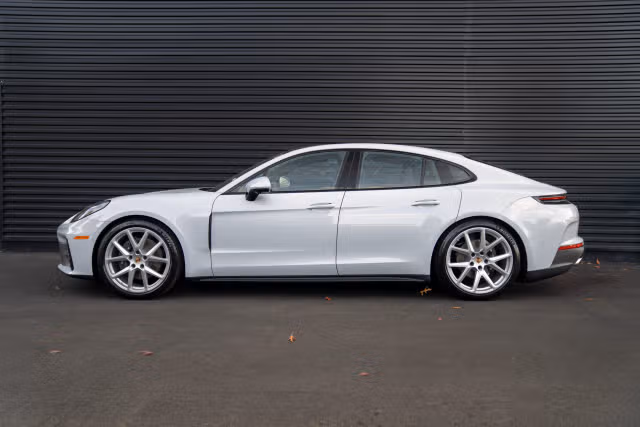 2026 Porsche Panamera Base - Photo 10
