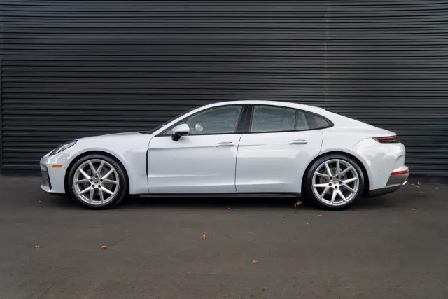 2026 Porsche Panamera Base - Photo 14