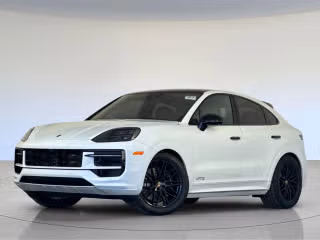 2026 Porsche Cayenne GTS's photo