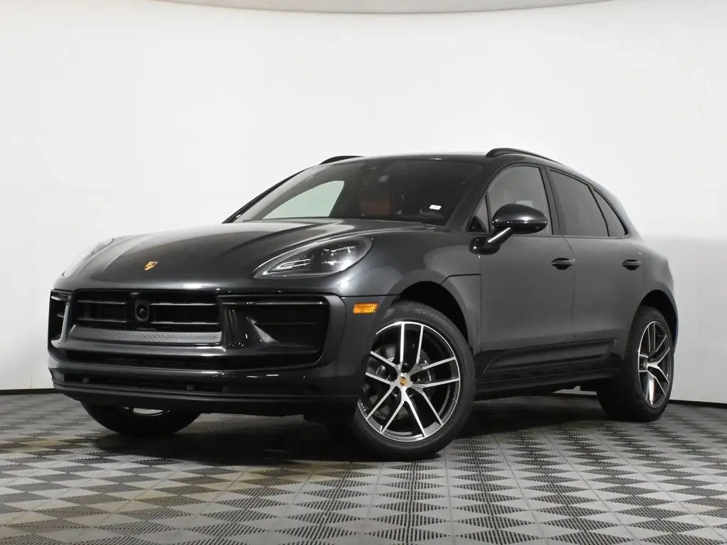 2026 Porsche Macan Base - Photo 8