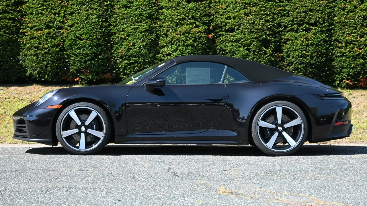 2026 Porsche 911 - Photo 16
