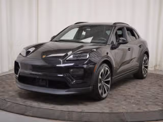 2025 Porsche Macan Macan 4 Electric's photo