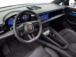 2026 Porsche Macan Base - Photo 25