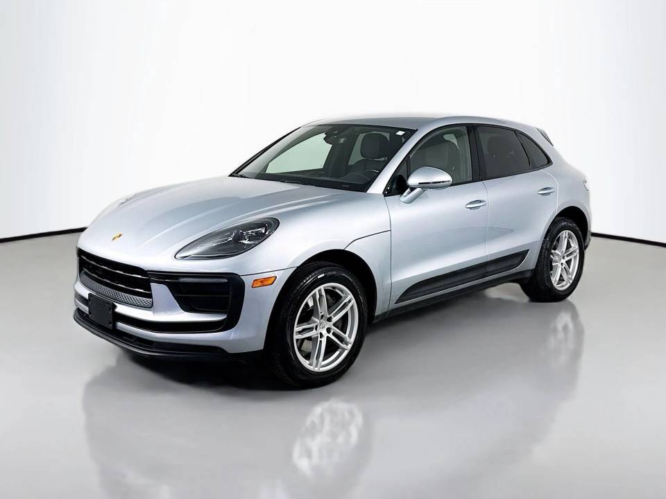 2022 Porsche Macan Base