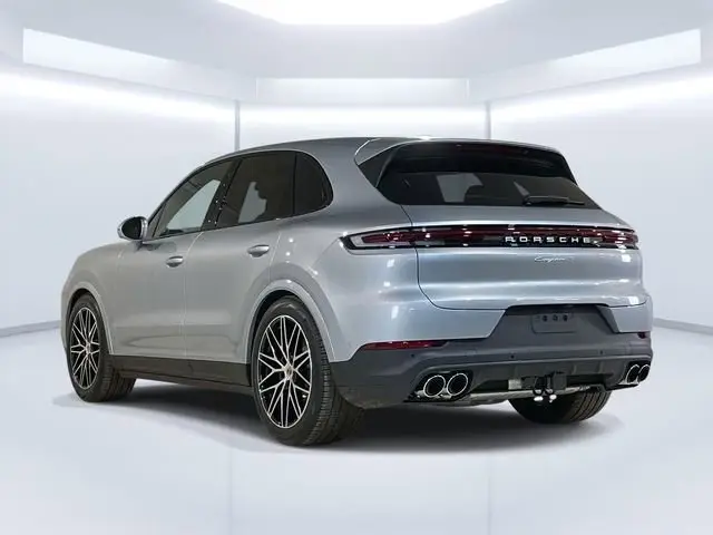 2026 Porsche Cayenne S - Photo 23