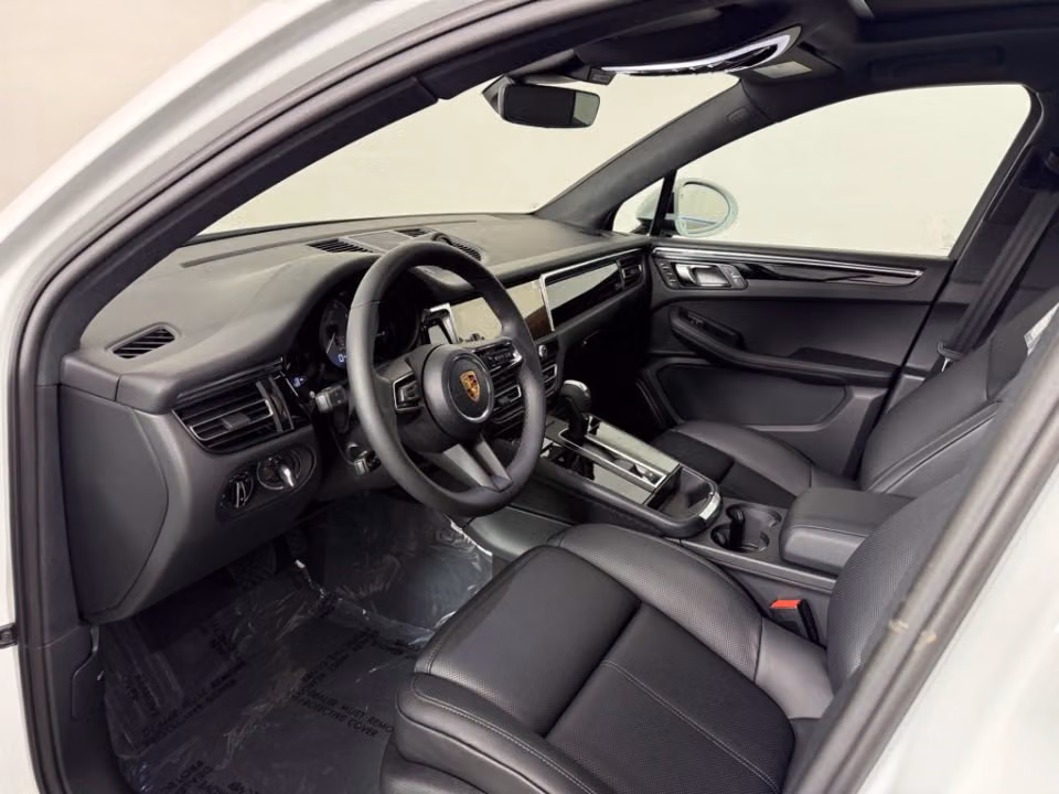2026 Porsche Macan S - Photo 27