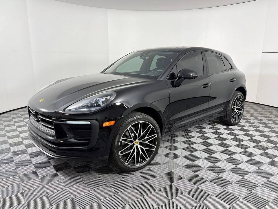 2026 Porsche Macan