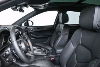 2026 Porsche Macan T - Photo 33