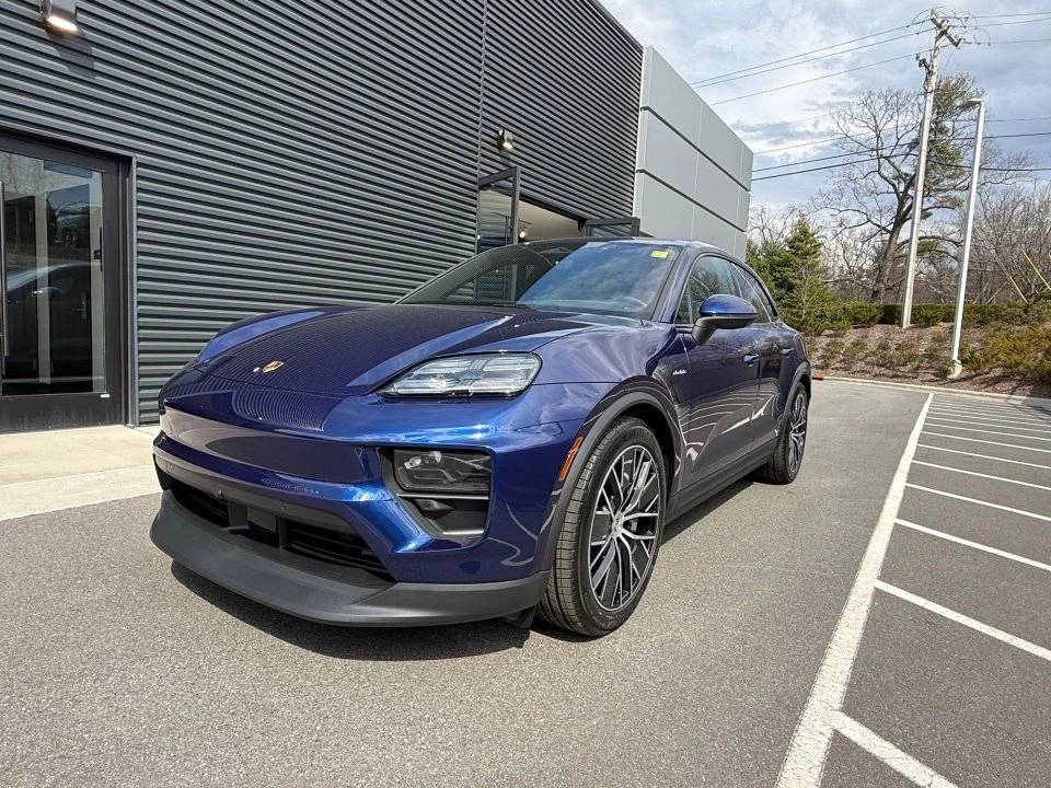 2026 Porsche Macan