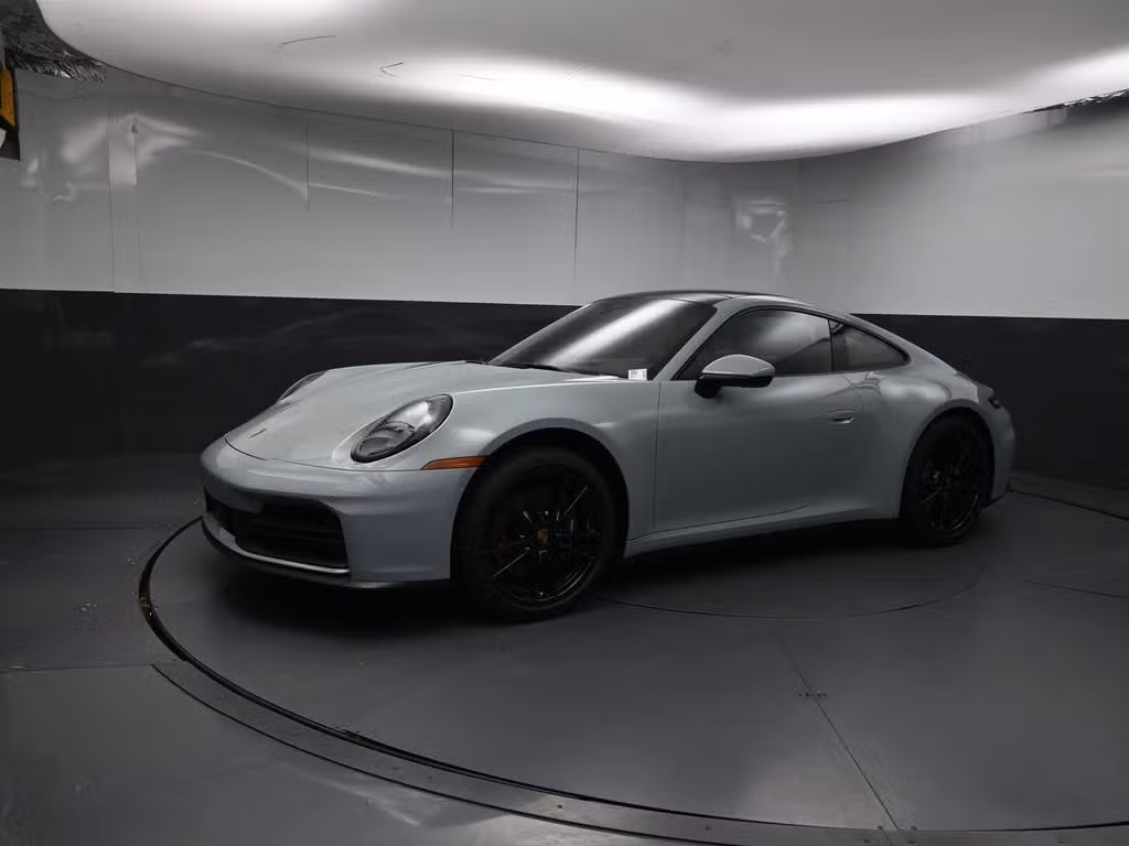 2025 Porsche 911 - Photo 28