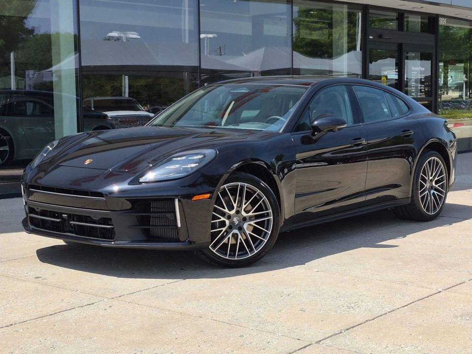 2026 Porsche Panamera 4