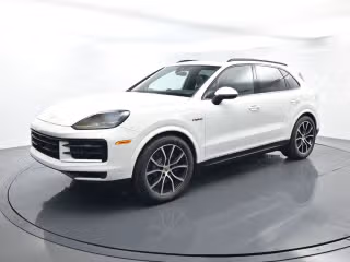 2025 Porsche Cayenne E-Hybrid's photo